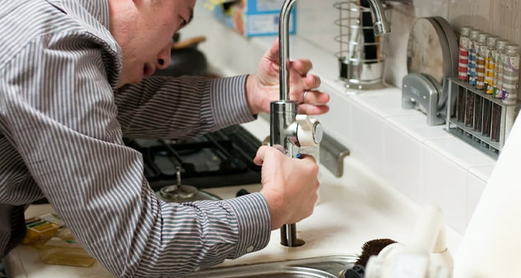 Why Should You Not Fix Your Plumbing Issues On Your Own?