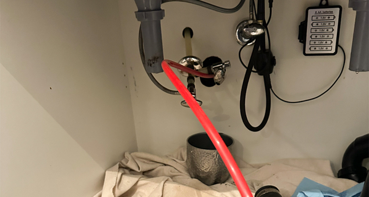 Kitchen Drain Smells? Here’s What Calgary Homeowners Should Check First